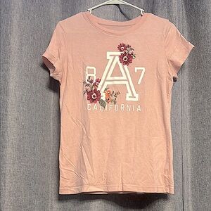 Aeropostale Light Pink Short Sleeve Tee with Floral Graphic